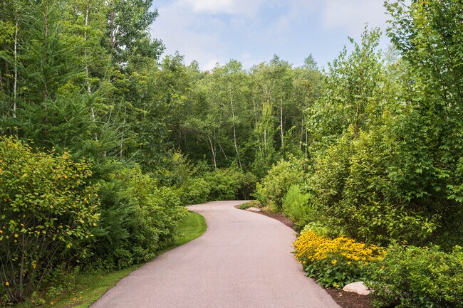 Parque del centro de la ciudad - 200 Garden Street Apartments