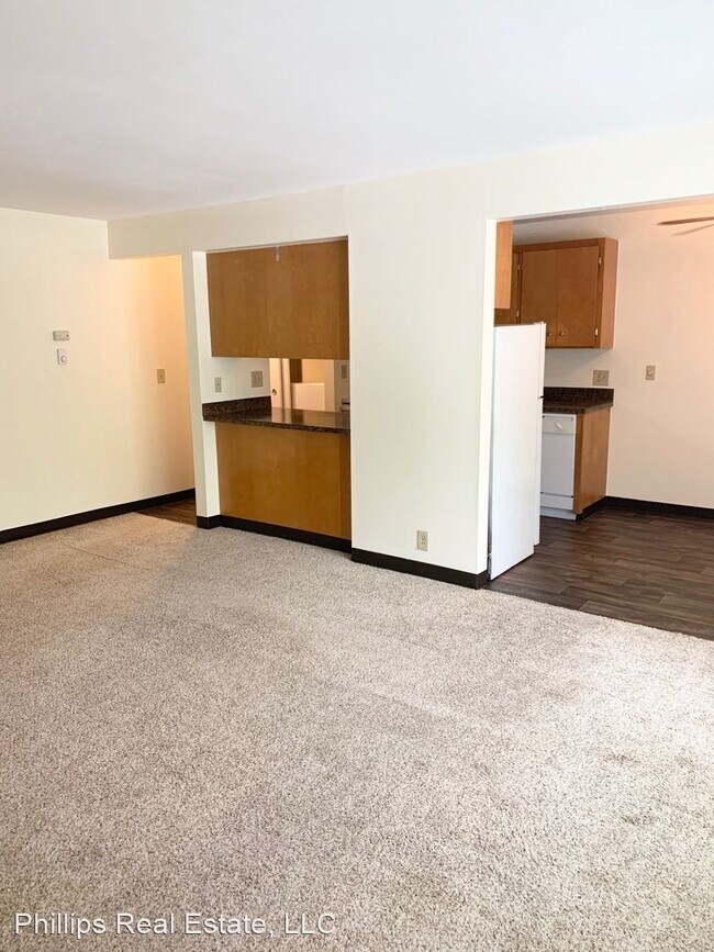Foto del edificio - 6113 Roosevelt Way NE