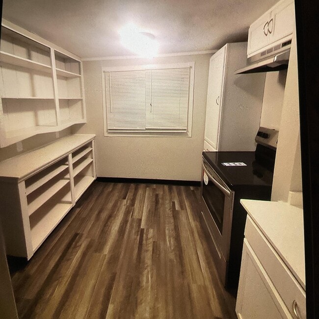Building Photo - 460 Evers Ave