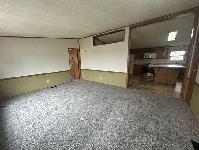 Building Photo - 3501 Scott Dr