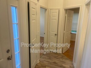 Building Photo - 207 Timber Ridge Dr