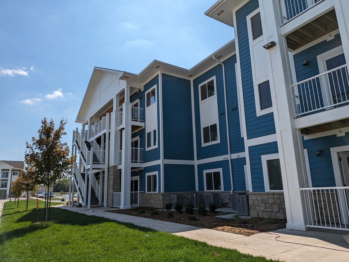 WIN Residences 1900 Elaine Dr Winfield, KS Apartments for Rent in