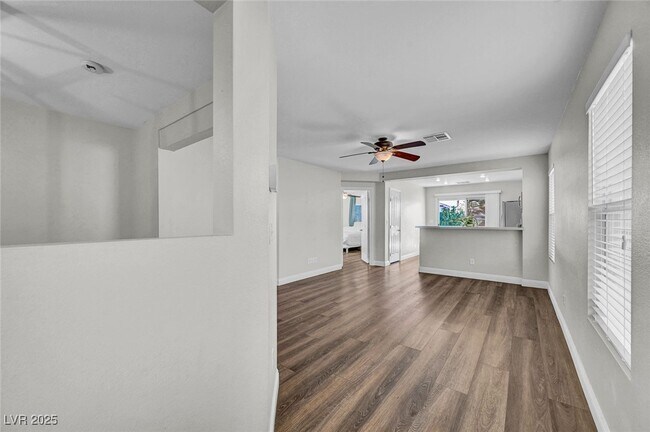 Building Photo - 2066 Dragonslayer Ave