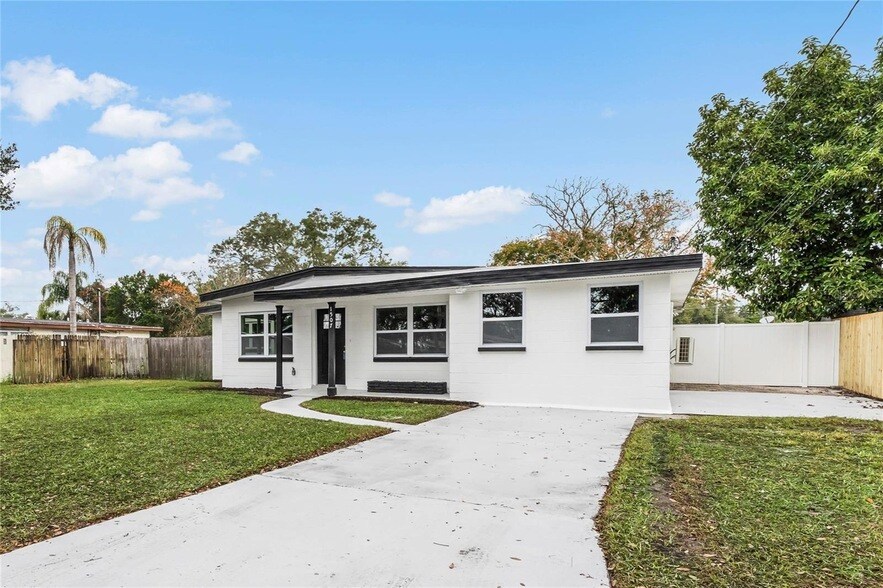 1507 Sawyerwood Avenue House Rental in Orlando, FL