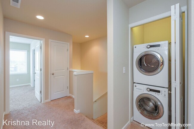 Foto del edificio - 3 br, 2.5 bath House - 7687 NW BUCKTHORN WAY