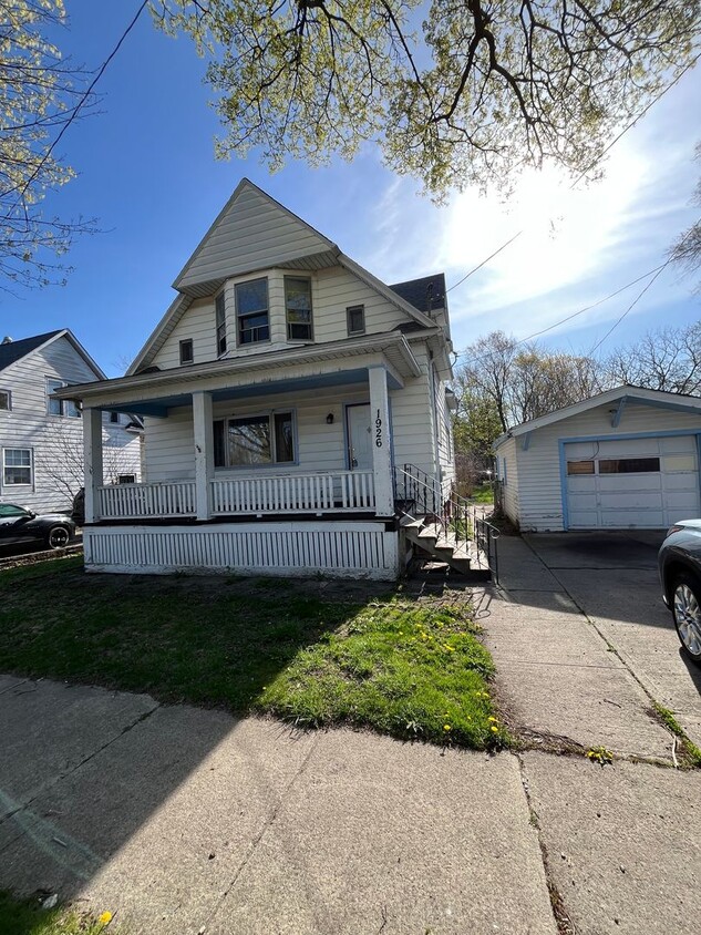 Foto principal - 3 Bedroom 1.5 Bathroom Home
