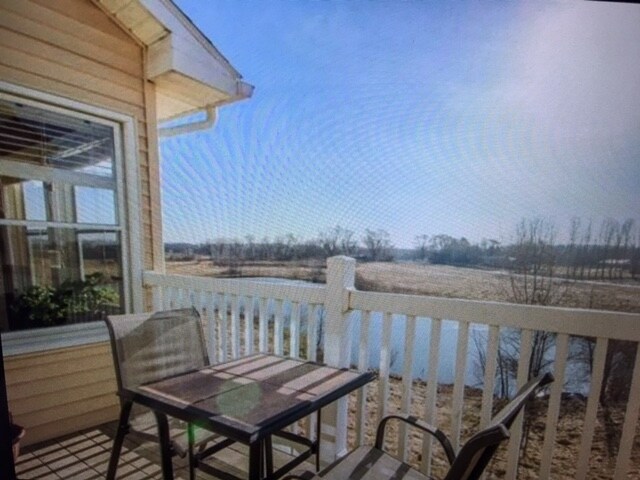 Building Photo - 108 Paradise Cir