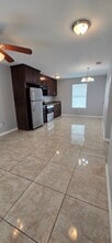 Building Photo - 1302 Quitaca Dr
