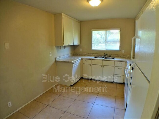 Foto del edificio - 346 Hickory St