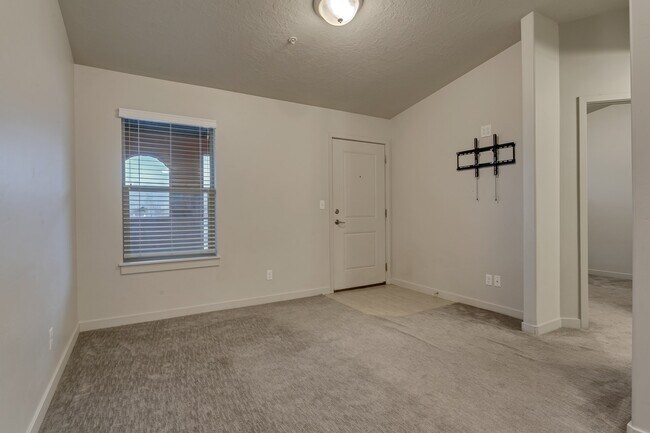 Foto del edificio - 1081 West 993 North, Unit 403
