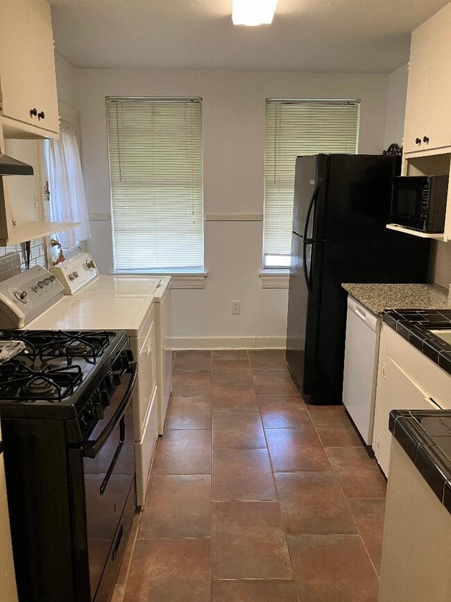 Building Photo - 3455 Morning Glory Ave