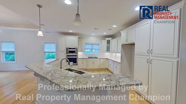 Building Photo - Custom 4BD/3BA Home with Hardwood Floors, Office, and Sunroom