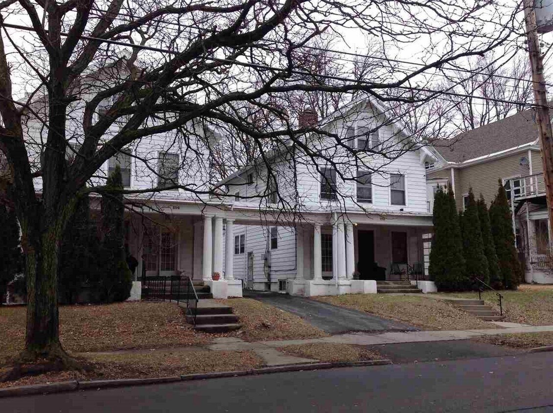 Primary Photo - 104 N Allen St