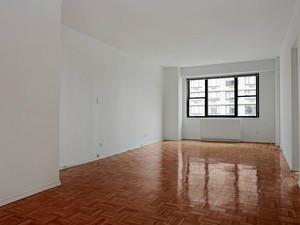 Primary Photo - 345 E 80th St