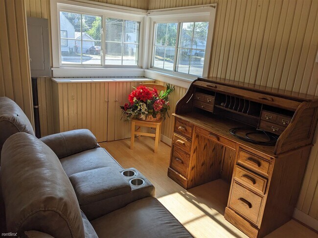 Foto del edificio - 3 br, 2 bath House - 326 West Mansfield Av...