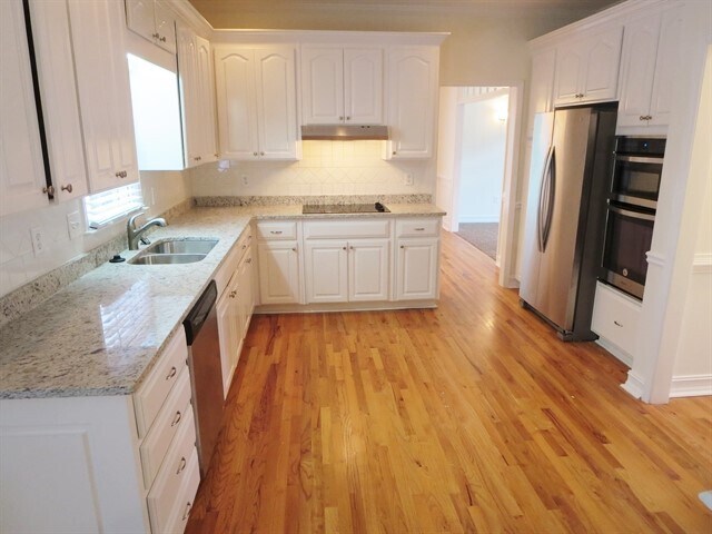 Foto del edificio - 4479 Cabinwood Turn