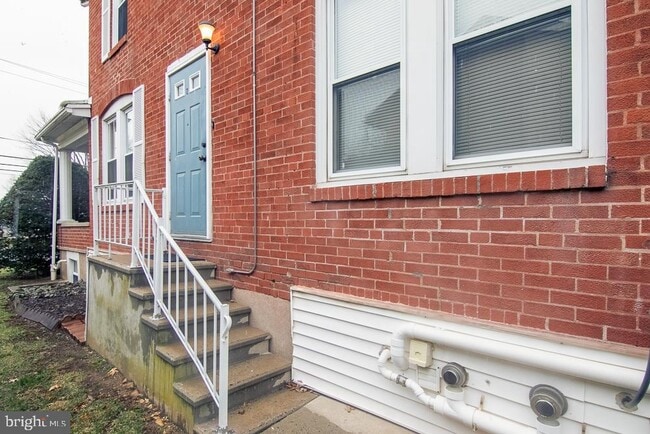 Building Photo - 3807 Kutztown Rd