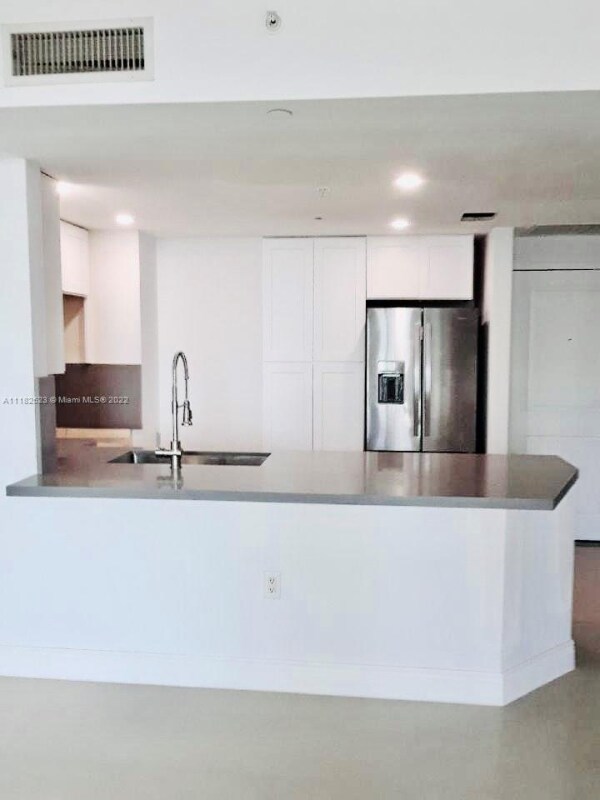 Building Photo - 1250 S Miami Ave