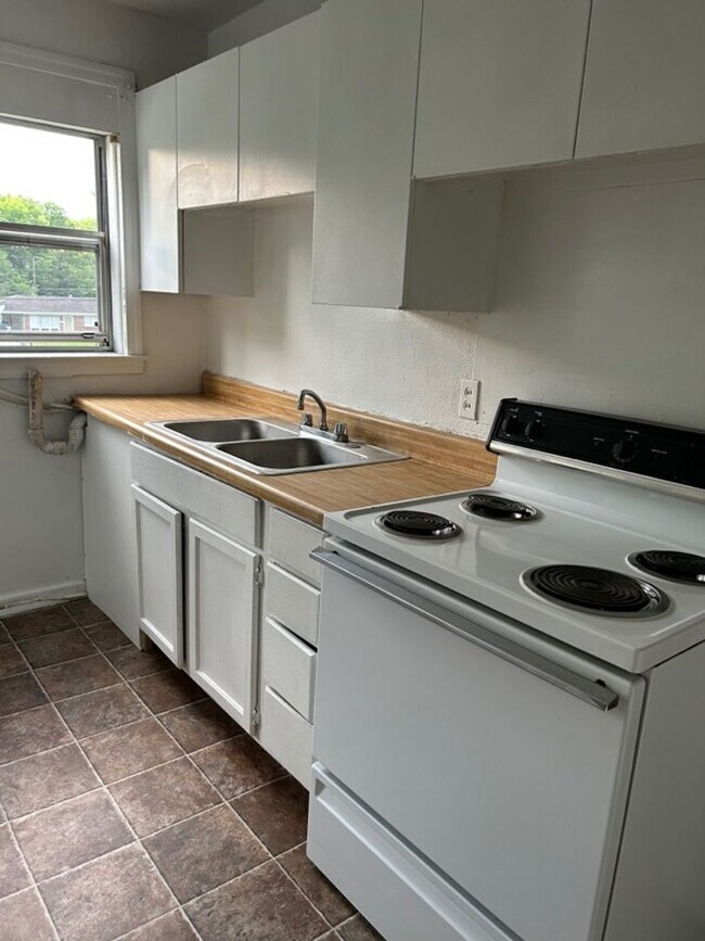 Foto del edificio - 1026 40th St Ensley
