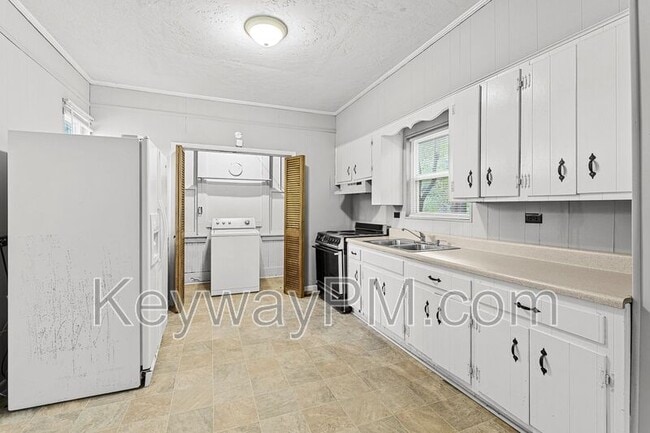 Foto del edificio - 1914 Warren St