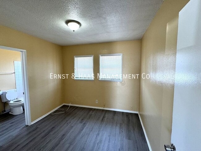 Foto del edificio - 13812 S Avalon Blvd