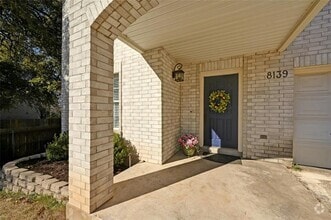 Building Photo - 8139 Evadean Cir