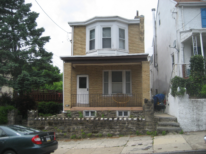 Primary Photo - 138 Shurs Ln