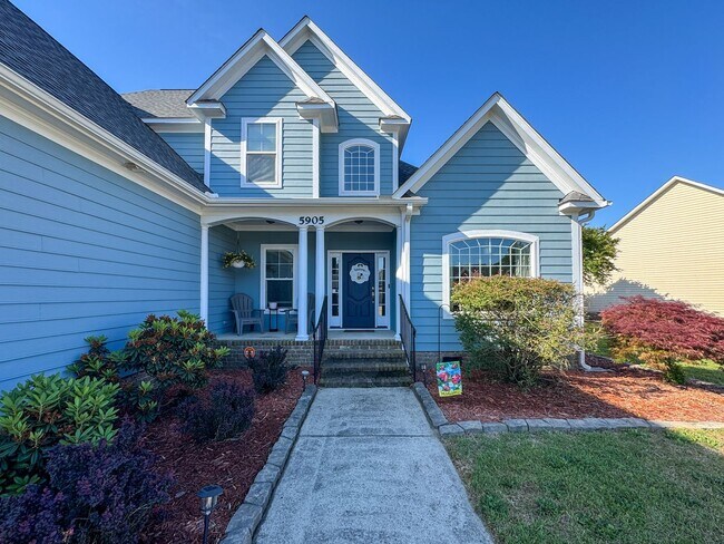 Foto del edificio - Well-Maintained 4 Bed 2.5 Bath Home with a Pool