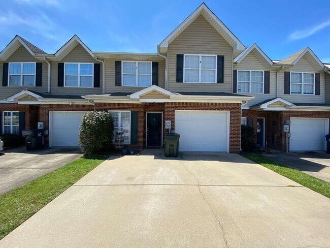 Foto del edificio - Townhome for rent in Moody! Available to V...