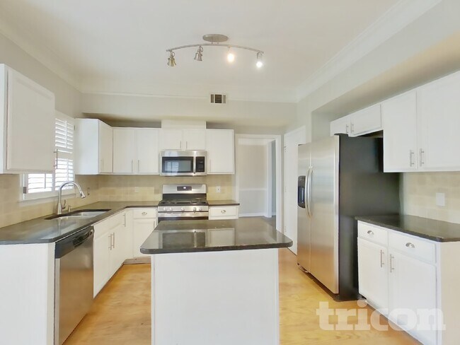 Foto del edificio - 3341 Rose Ridge