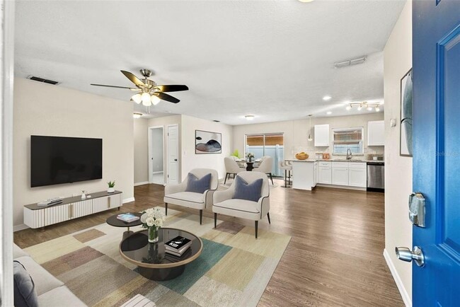 Building Photo - 6601 N Elizabeth St