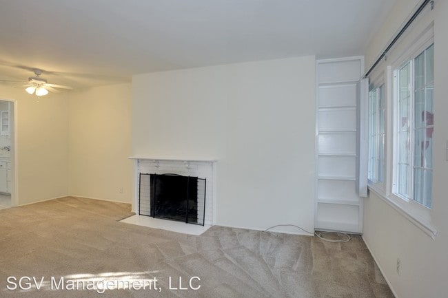 Building Photo - 941 W Huntington Dr