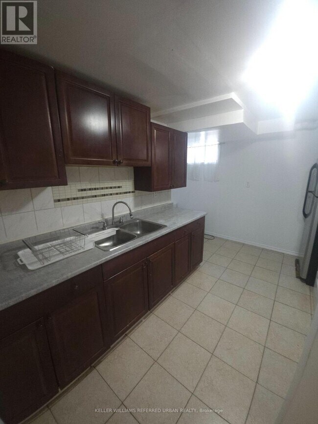 Building Photo - 41 Pintail Crescent