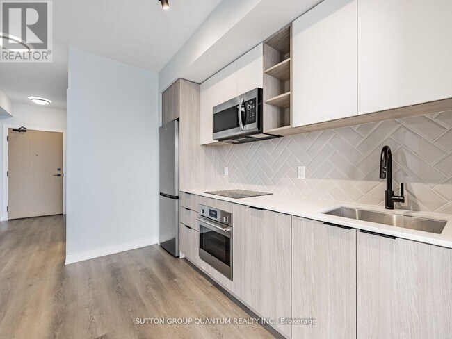 Building Photo - 36 Zorra St