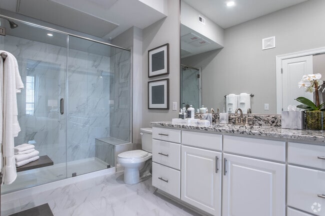 2 BR, 2 BA - 990 SF - 2111 Austin Apartments