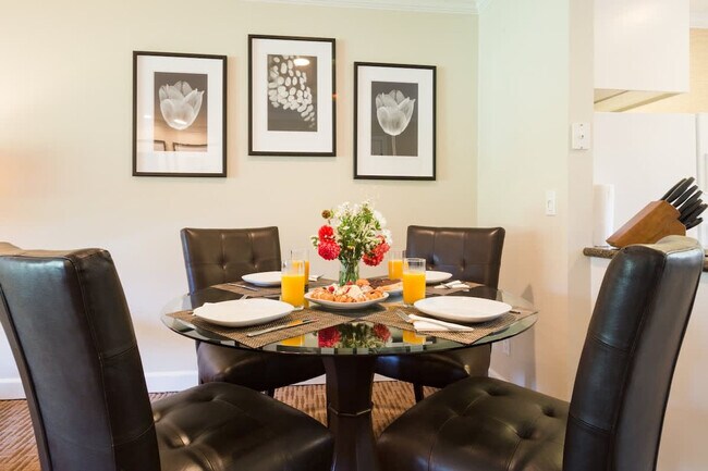 Building Photo - 1600 Atlas Peak Rd