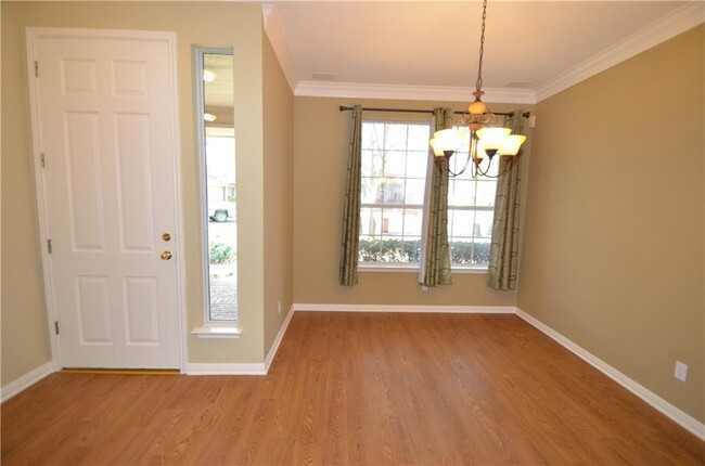 Building Photo - 3013 Sussex Gardens Ln