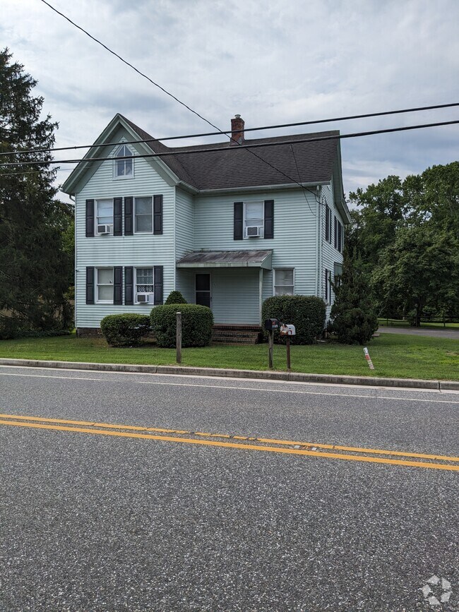 Apartments For Rent in Rosenhayn, NJ with Yard 1 Rentals