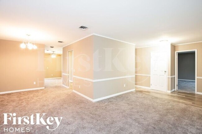 Foto del edificio - 4940 Marchwood Dr
