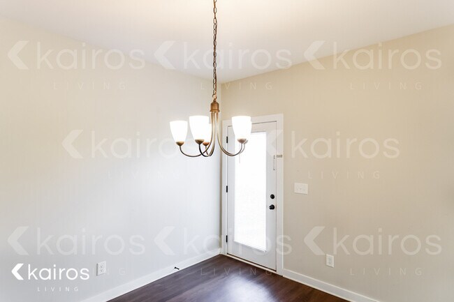 Building Photo - 475 Sherwood Circle