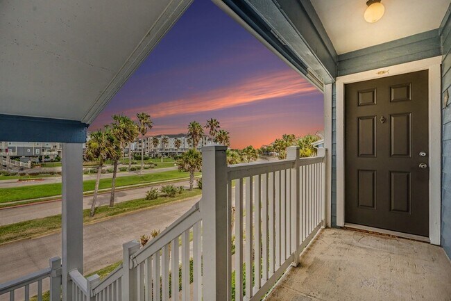 Foto del edificio - 3506 Cove View Blvd