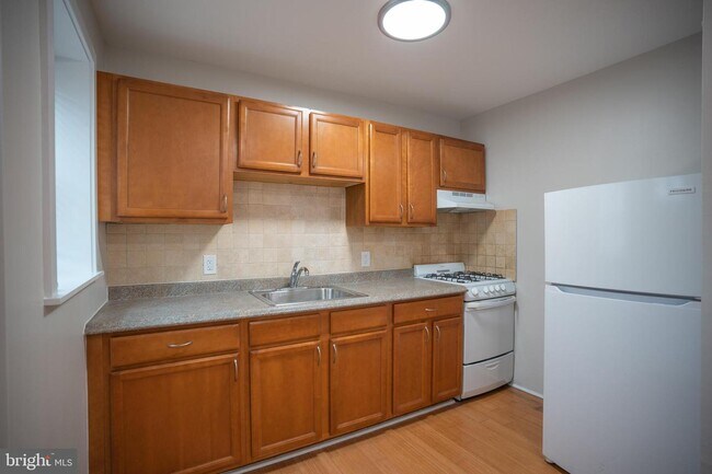 Foto del edificio - 2254 S Beechwood St