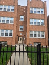 Building Photo - 4622 W Jackson Blvd