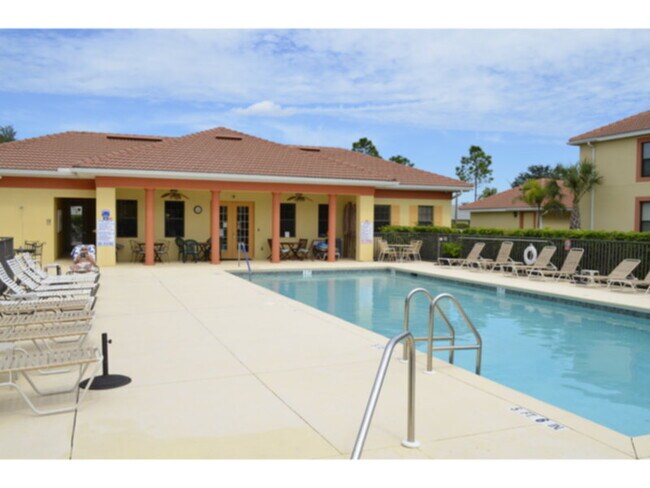 Building Photo - Luxury 2nd Floor Condo in Palmetto Cove