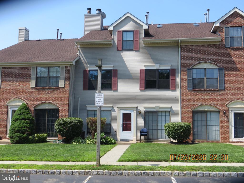Foto del edificio - 99 O'Neill Ct
