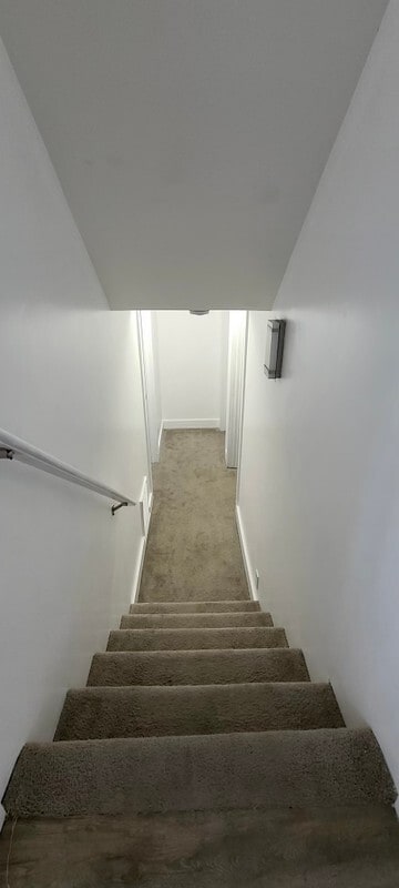 Building Photo - 11817 S Hidden Valley Dr