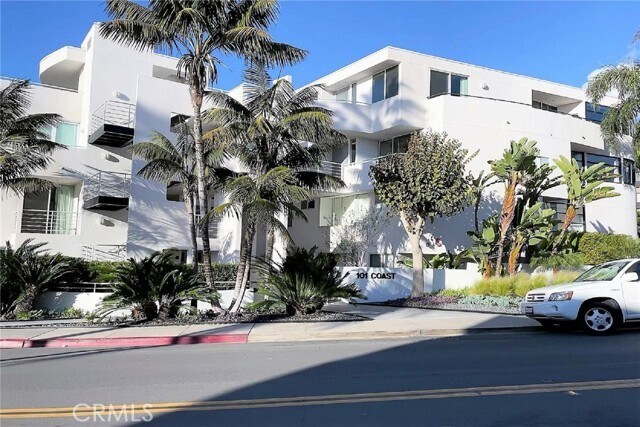 Primary Photo - 101 Coast Blvd