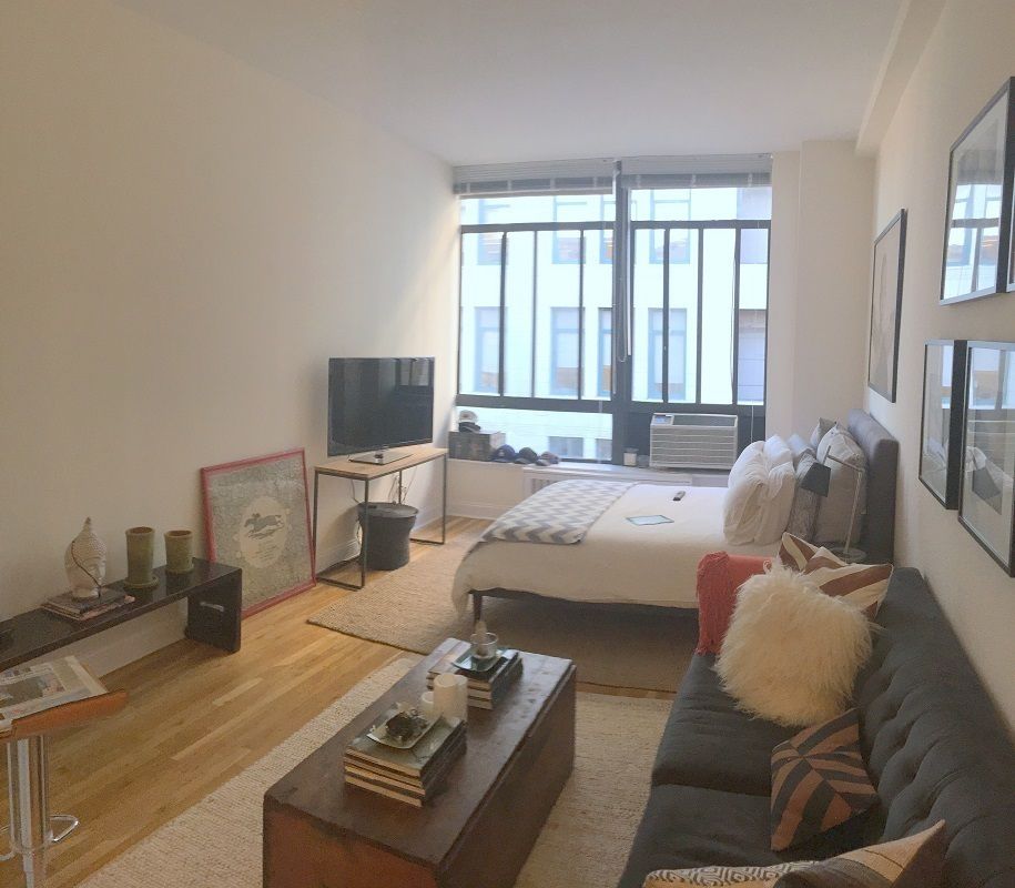 Primary Photo - 5 Astor Pl