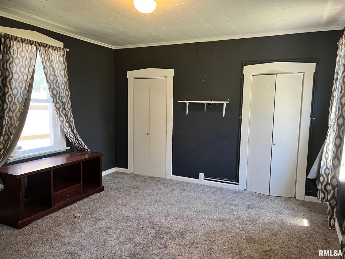 Foto principal - 1329 Washington St