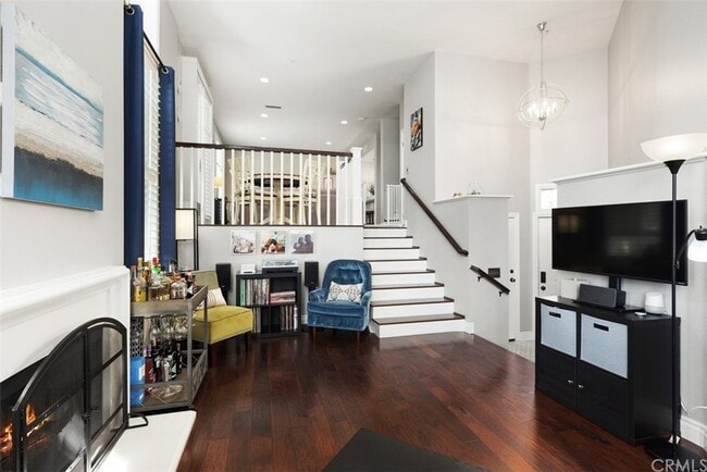 Building Photo - 3401 S Main St